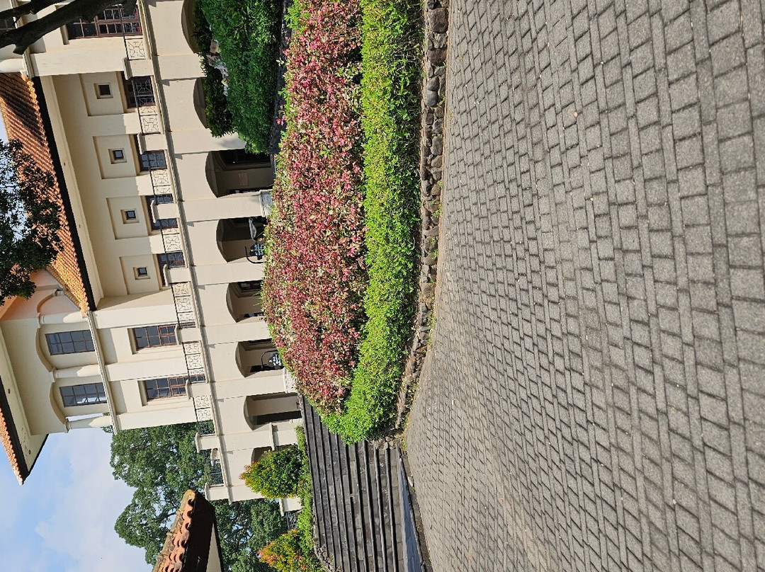 Finna Golf & Country Club-巴苏鲁安必去景点