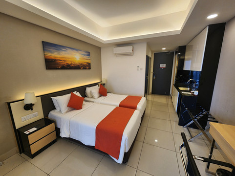 至尊玖霄明阁大酒店主图