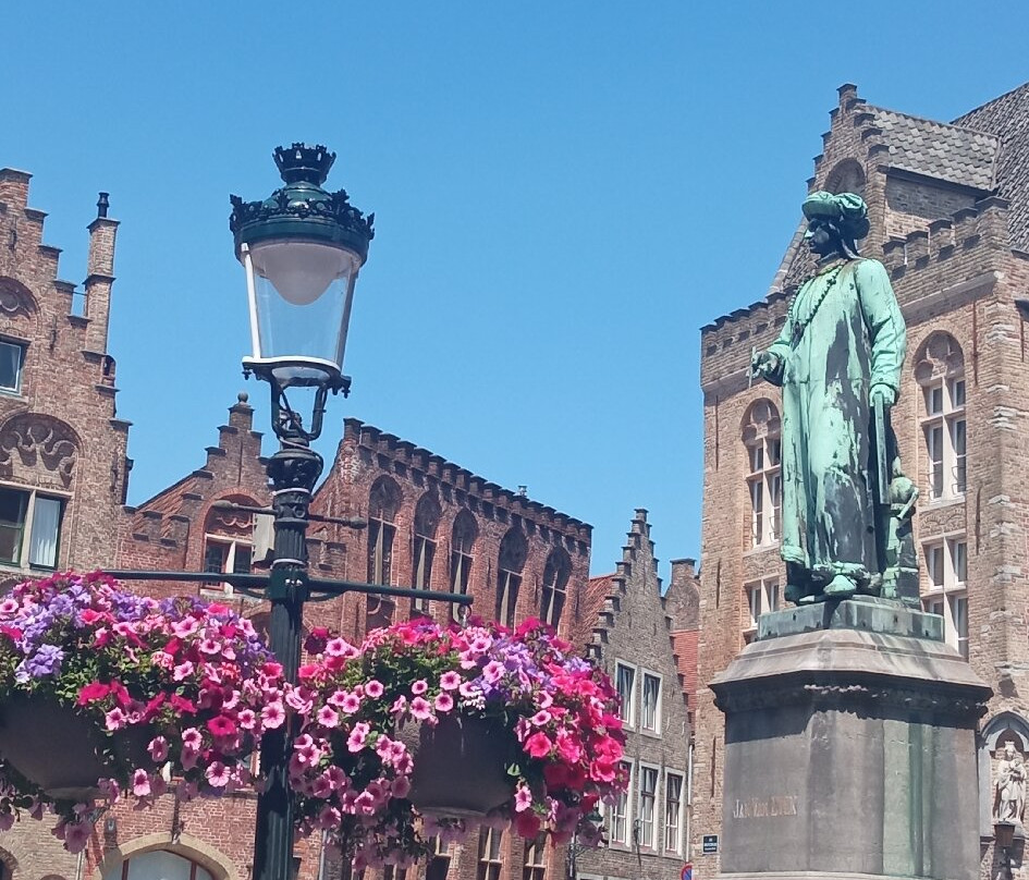 Jan Van Eyckplein-布鲁日必去景点