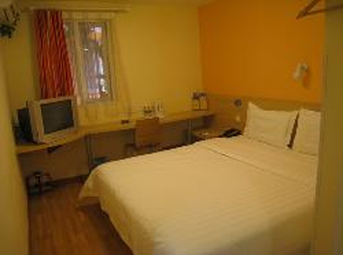 7天重庆解放碑步行街店主图