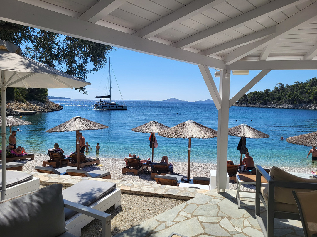 Leftos Gialos Beach景点图片