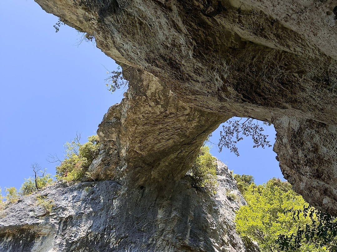 Arco Naturale di Fondarca-Cagli必去景点