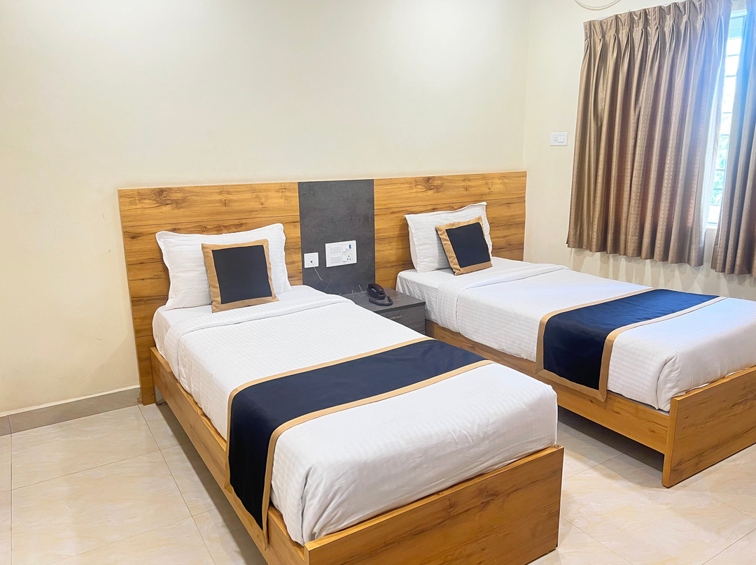 Hotel The Chiraag Inn主图