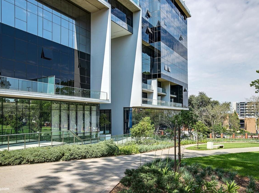 The Park Central Residence主图