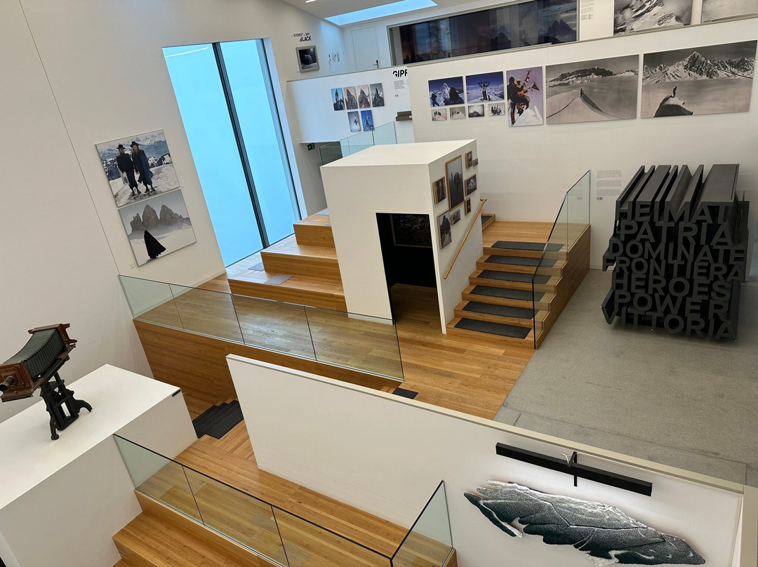 LUMEN - Museum of Mountain Photography景点图片
