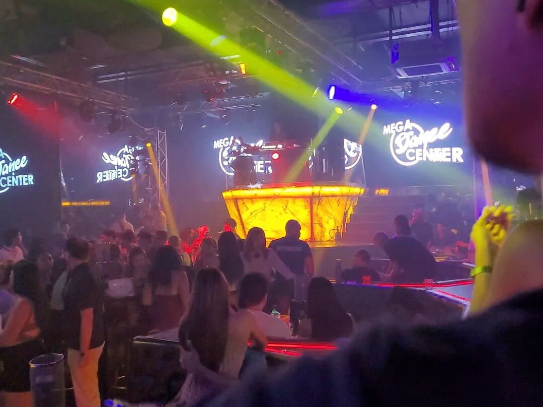Mega Dance Center景点图片