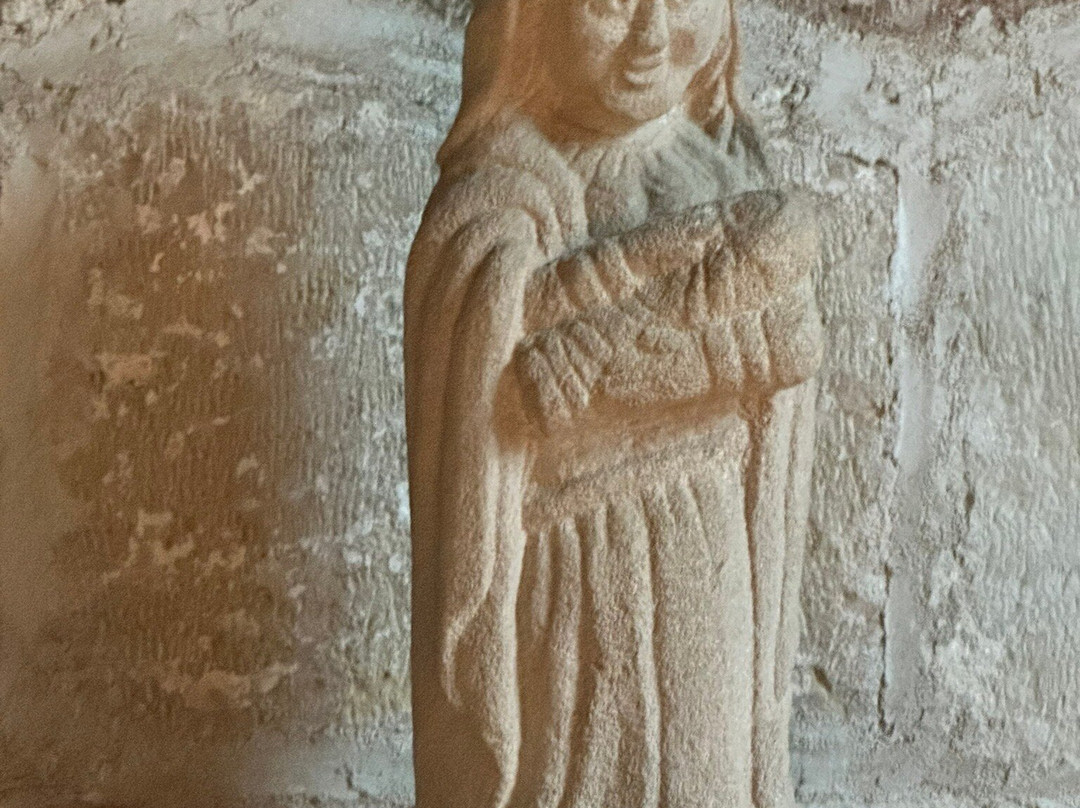 Eglise Saint Pierre de Bessuéjouls-Espalion必去景点