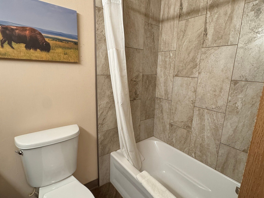 高速公路套房酒店主图