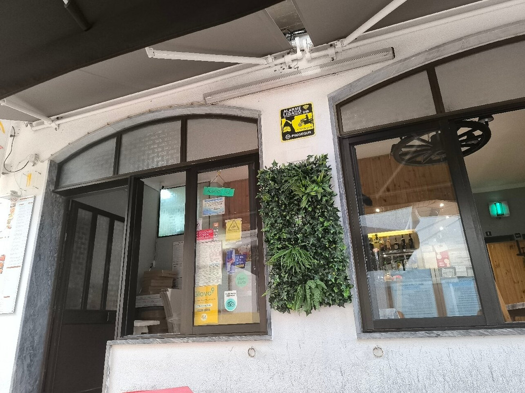 The Tasty Pizza and kebab