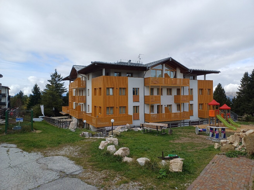 Hotel Alpine Mugon主图