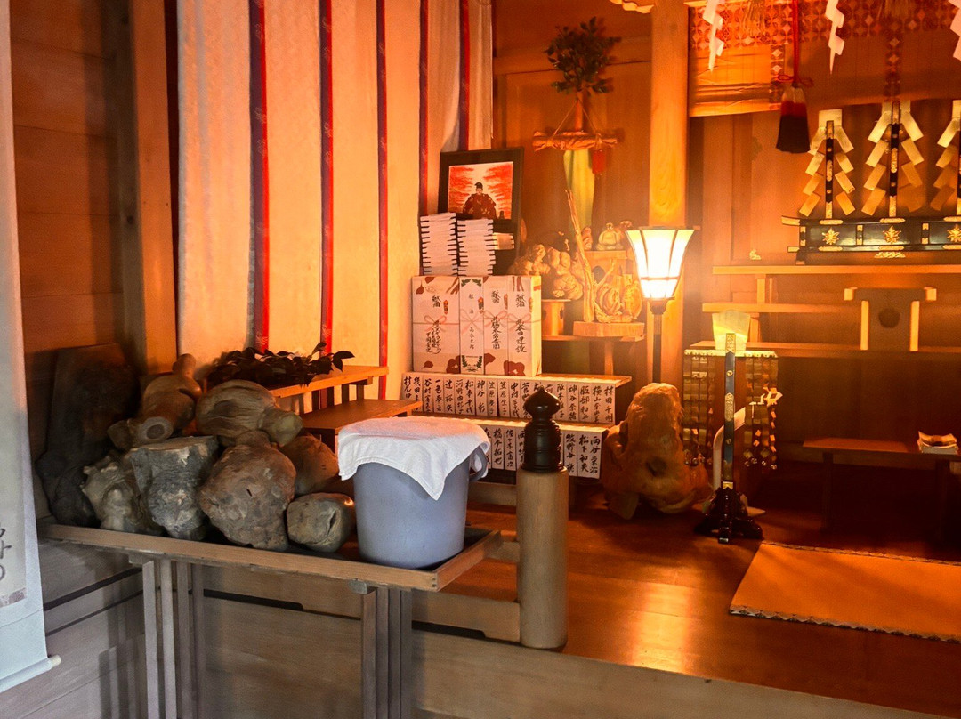 Sarumaru Shrine景点图片
