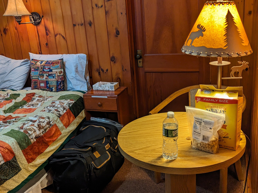 Pine Tree Motel & Cabins主图