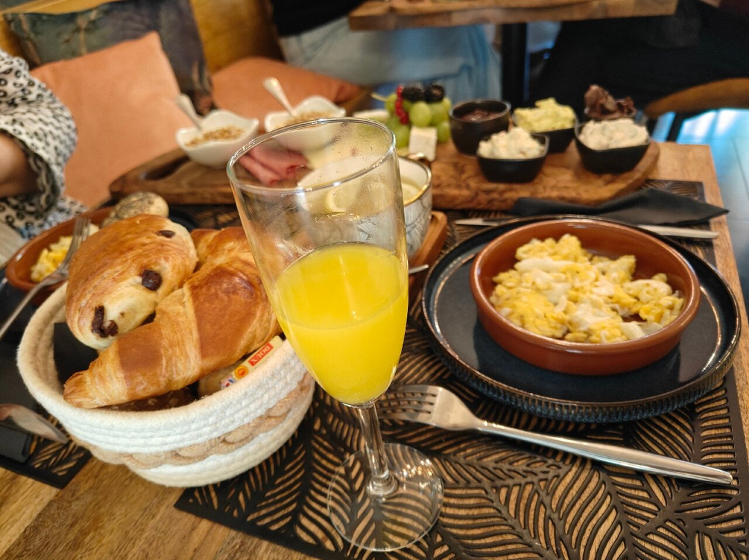 Rise & Dine