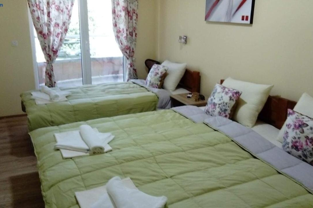 Hostel „Ж"