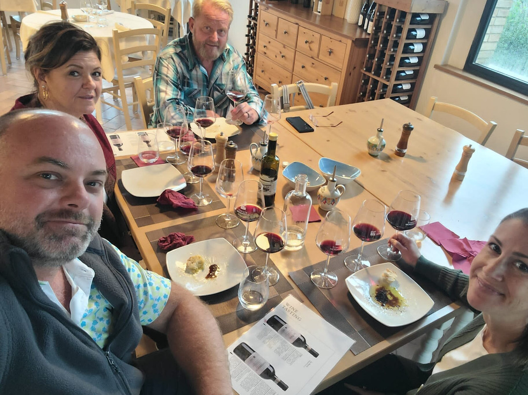 Tenuta Moriniello Società Agricola srl-蒙塔约内必去景点