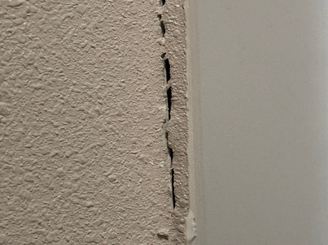 劳顿贝蒙特旅馆套房酒店主图