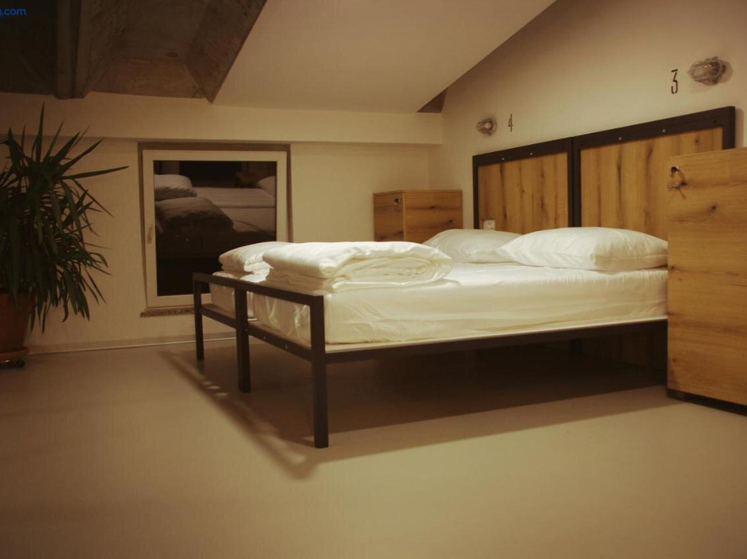 Garage Hostel