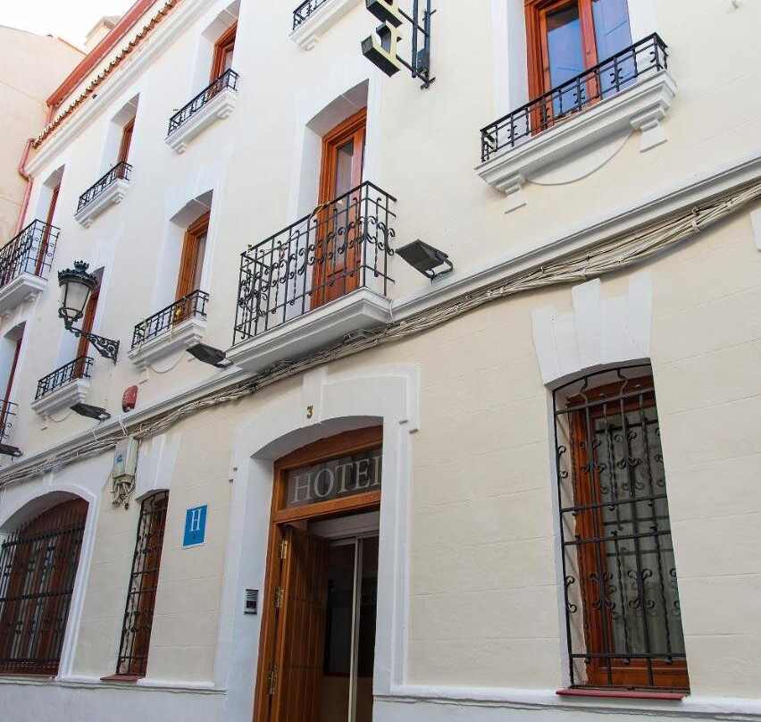 Casar de Caceres酒店住宿-卡斯蒂利亚酒店