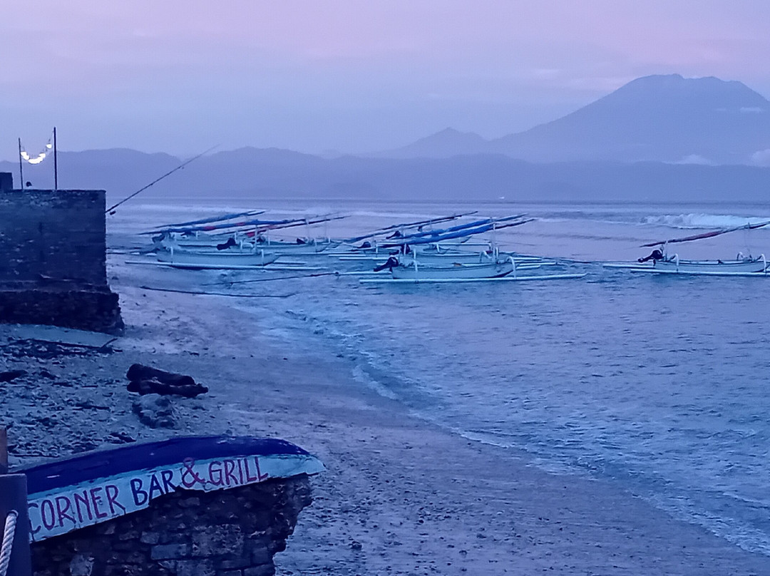 The Corner Bar & Grill