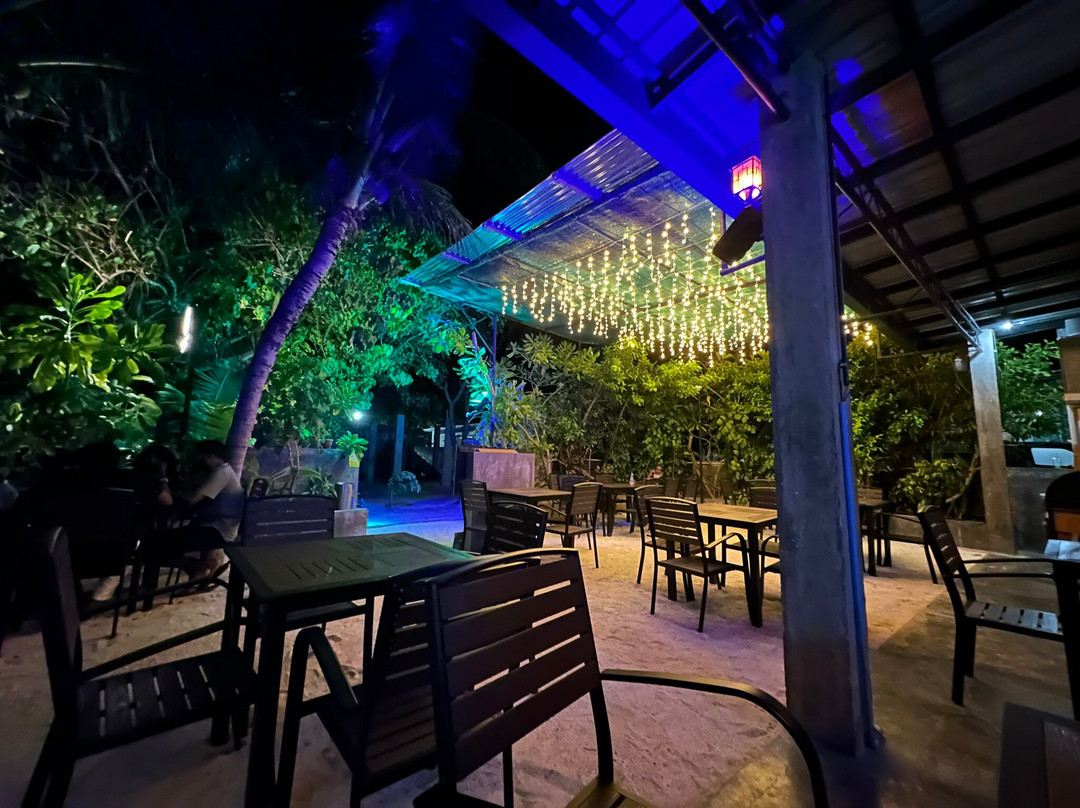 Ranauraa Cafe & Resto