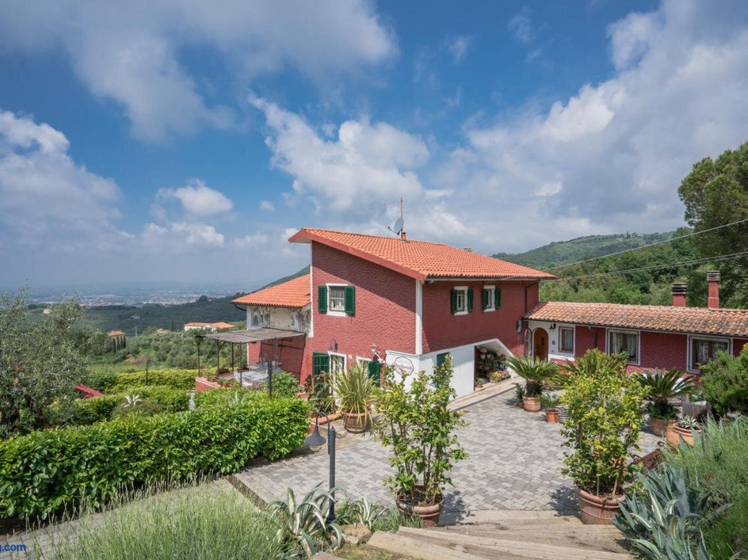 Cintolese酒店住宿-Rosso Baccarà Bed & Breakfast