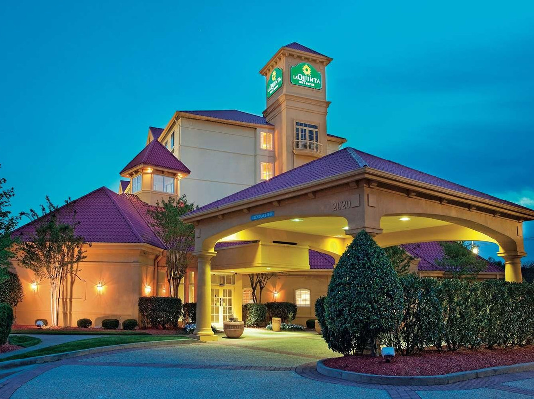 La Quinta Inn & Suites by Wyndham Winston-Salem