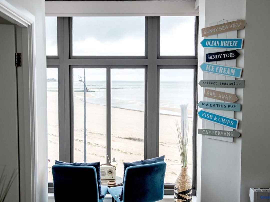 The Pearl Suite by Margate Suites
