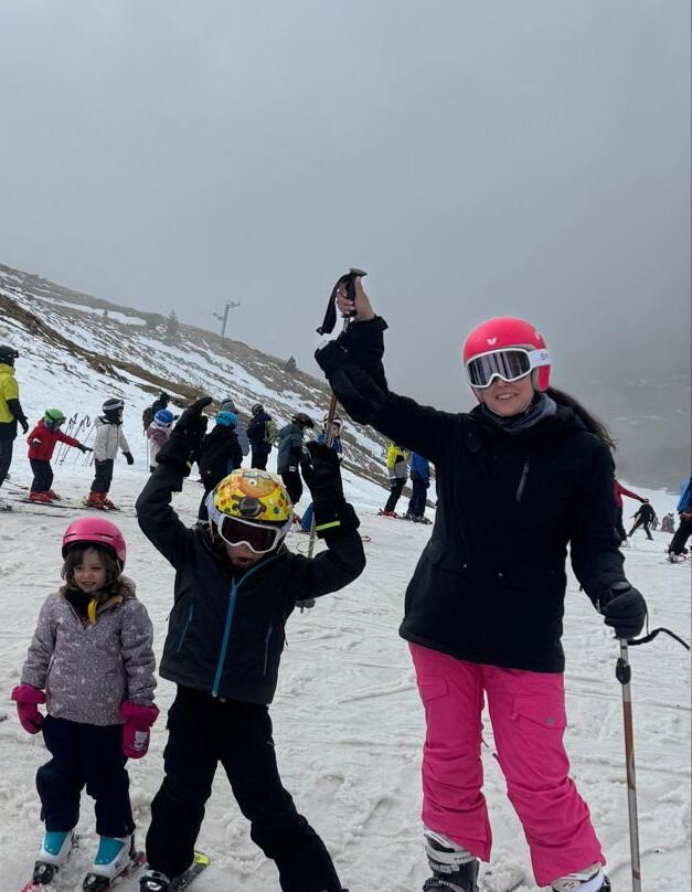 R1 Aventuras - Deportes de Aventura, Barranquismo y Esquí en Pirineos-Villanua必去景点