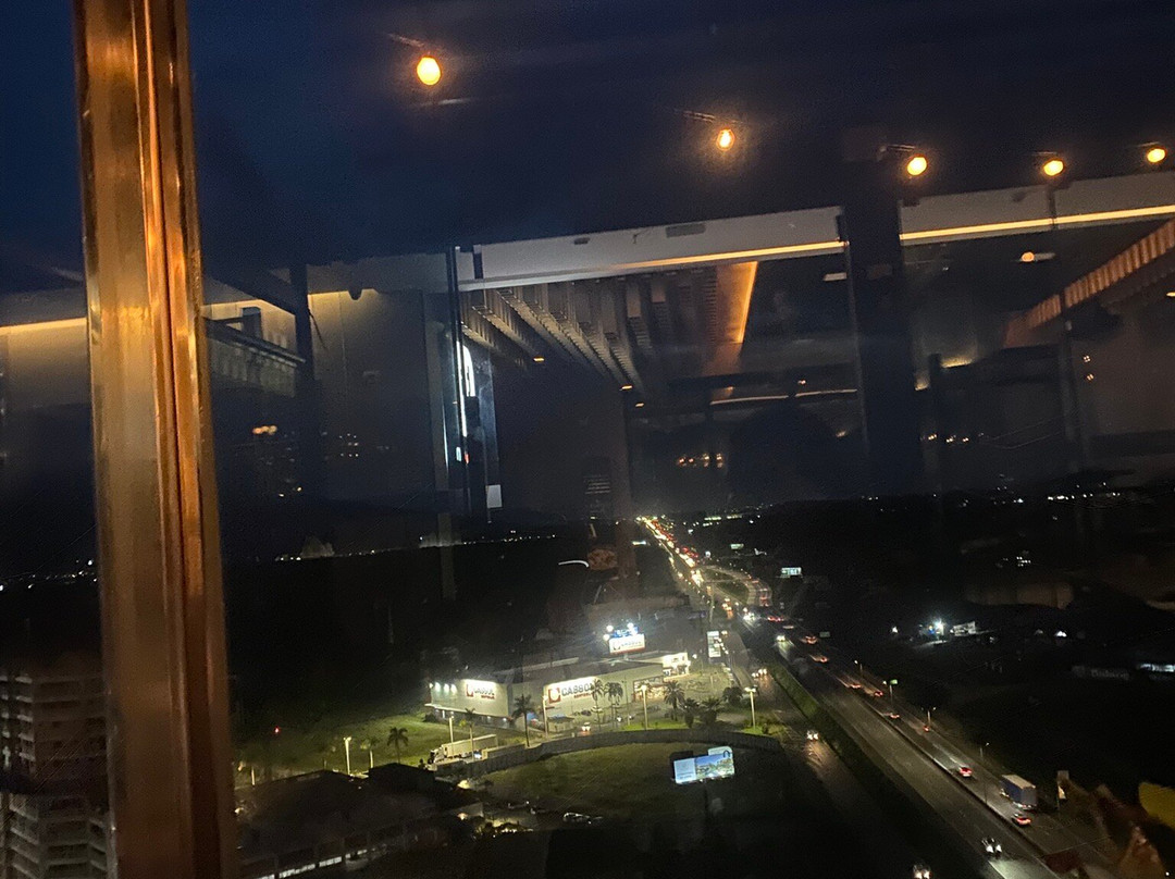 Tri Hotel Premium Itapema主图