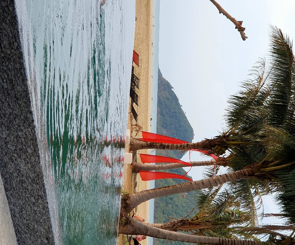 Shambhala Beach Bar-象岛必去景点