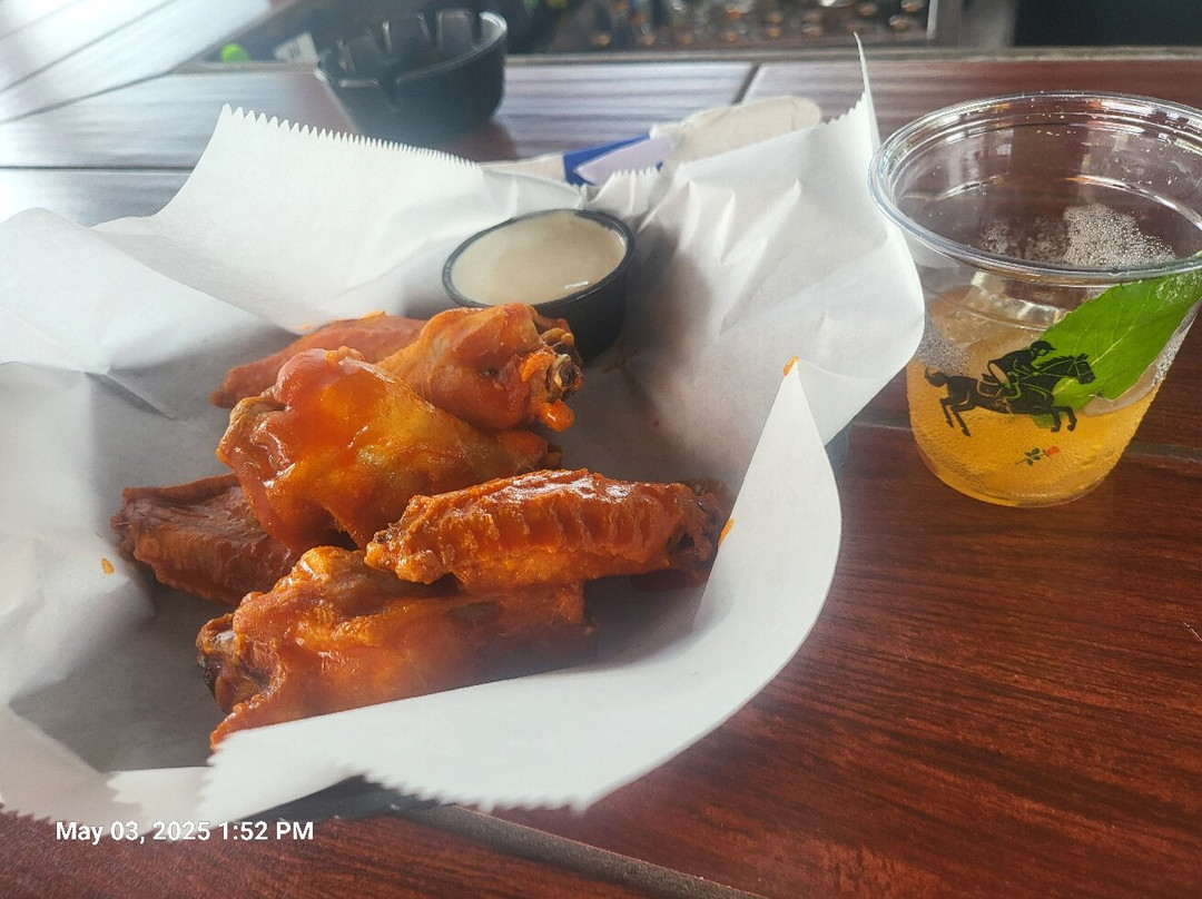 Hidden Anchor Tiki Bar And Grill