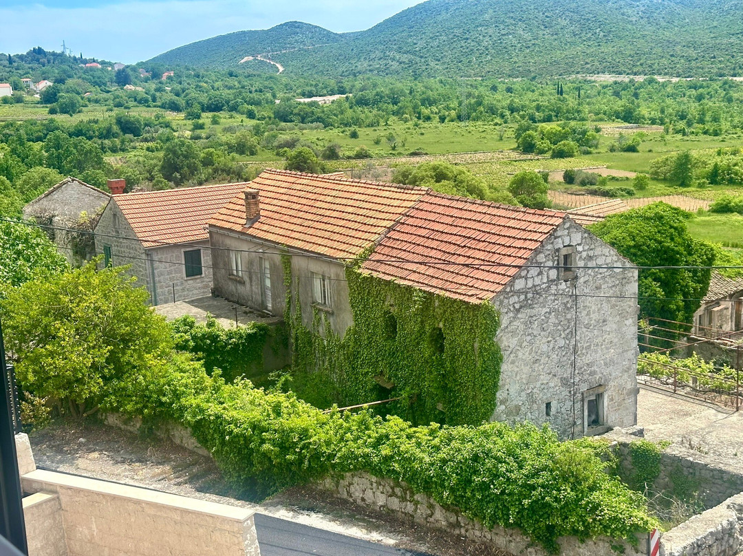 Milos Winery-斯顿必去景点