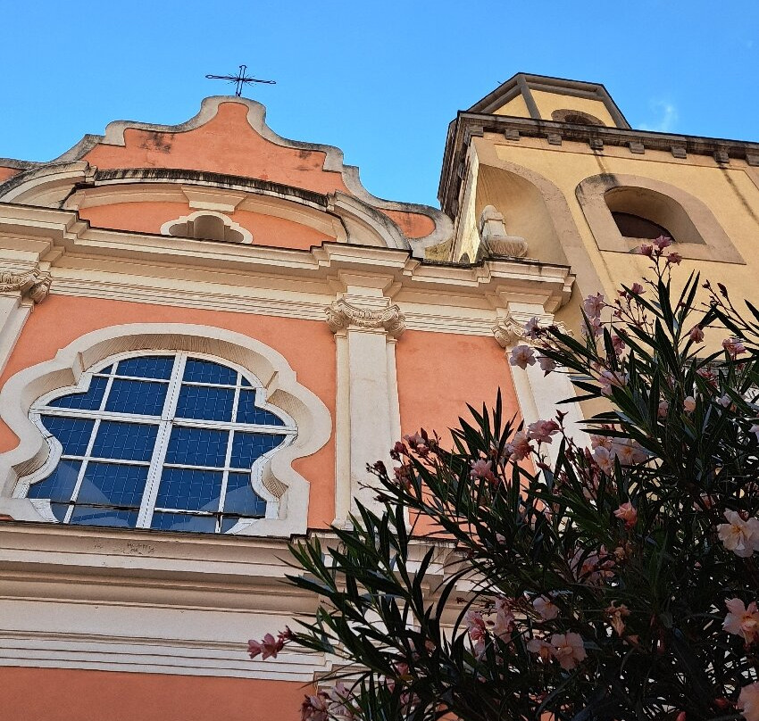 Chiesa di San Francesco-Sant'Agata de' Goti必去景点
