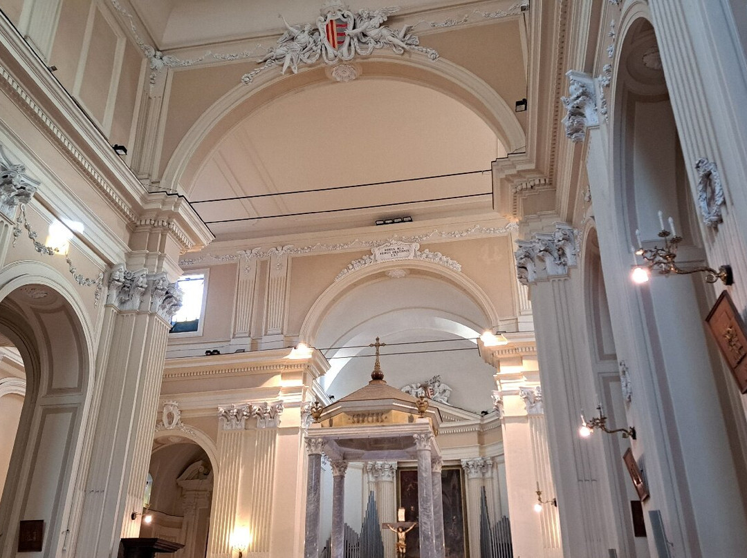 Piazza del Duomo-卡瓦德蒂雷尼必去景点