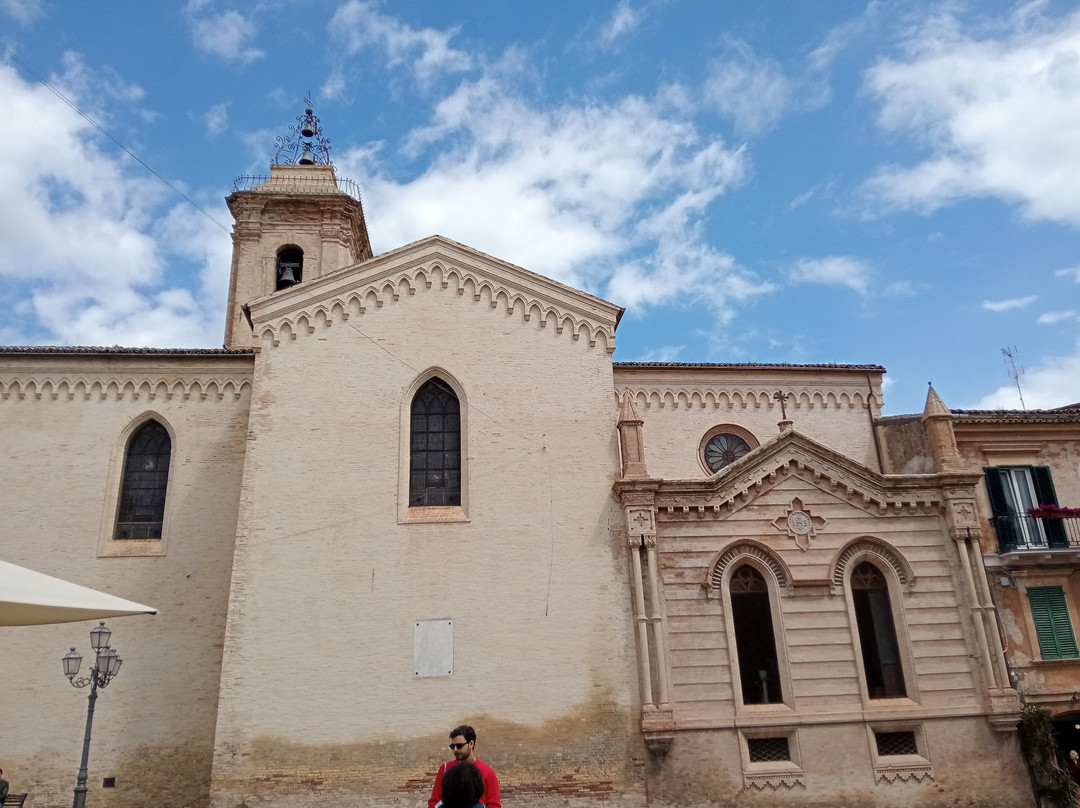 Cattedrale San Giuseppe-瓦斯托必去景点