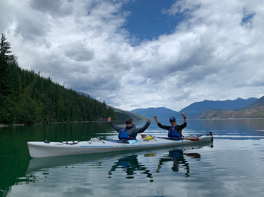 Smiling Otter Canoe & Kayak景点图片