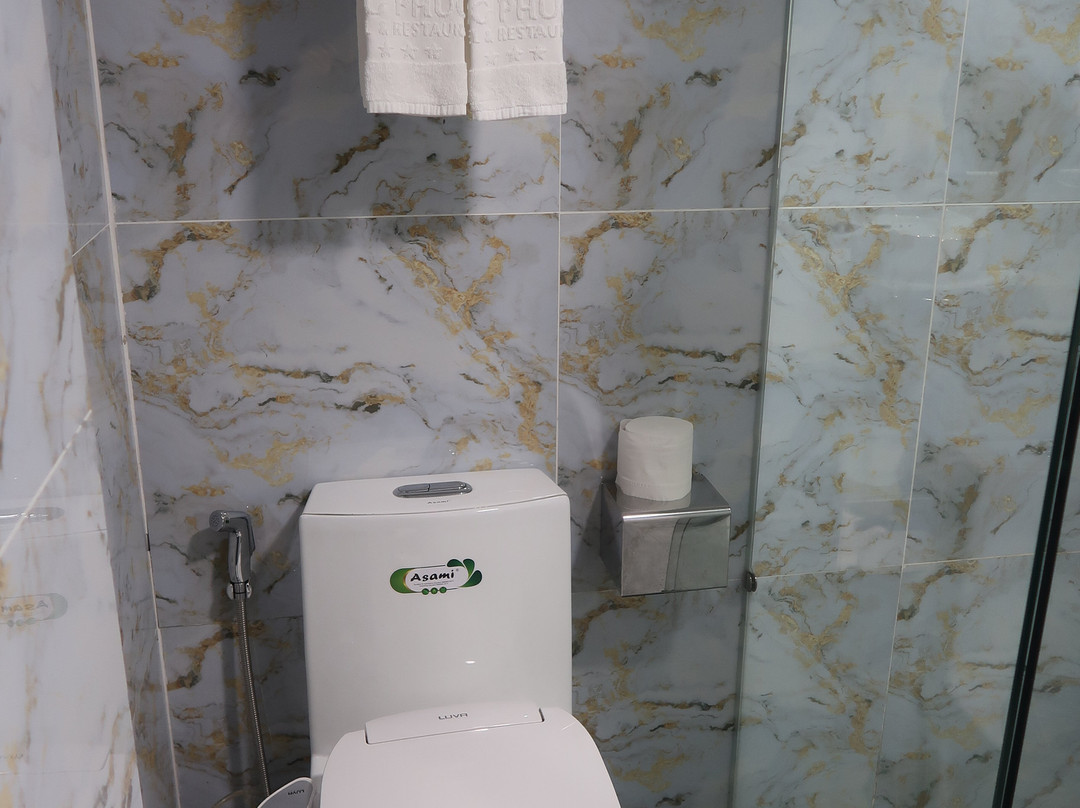 Đông Phương Hotel & Restaurant