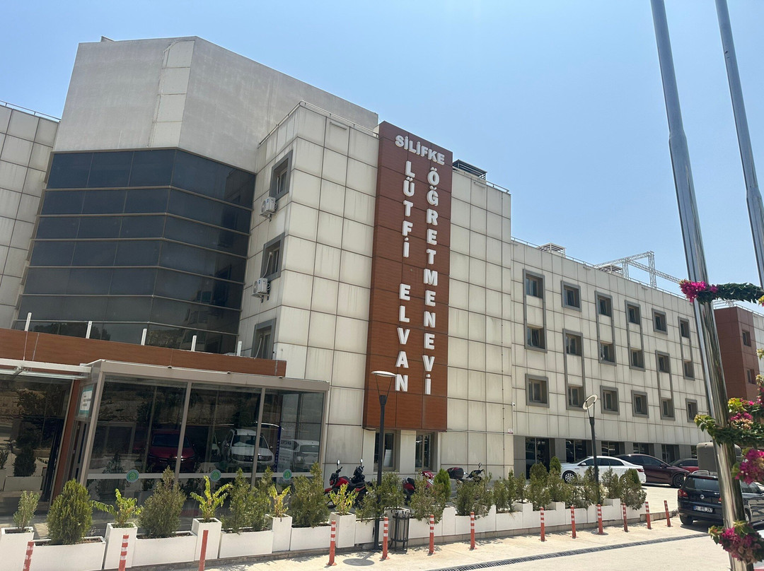 Silifke Lütfi Elvan Öğretmenevi