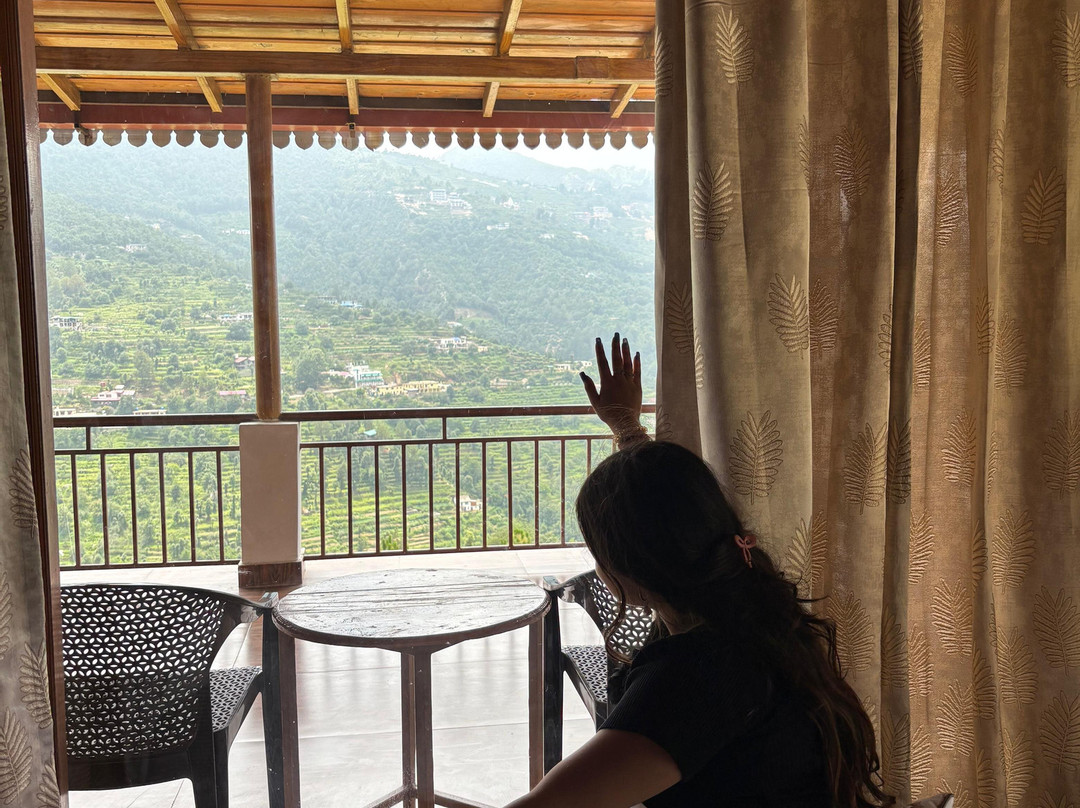 Treebo Trend Om Villa With Mountain View主图