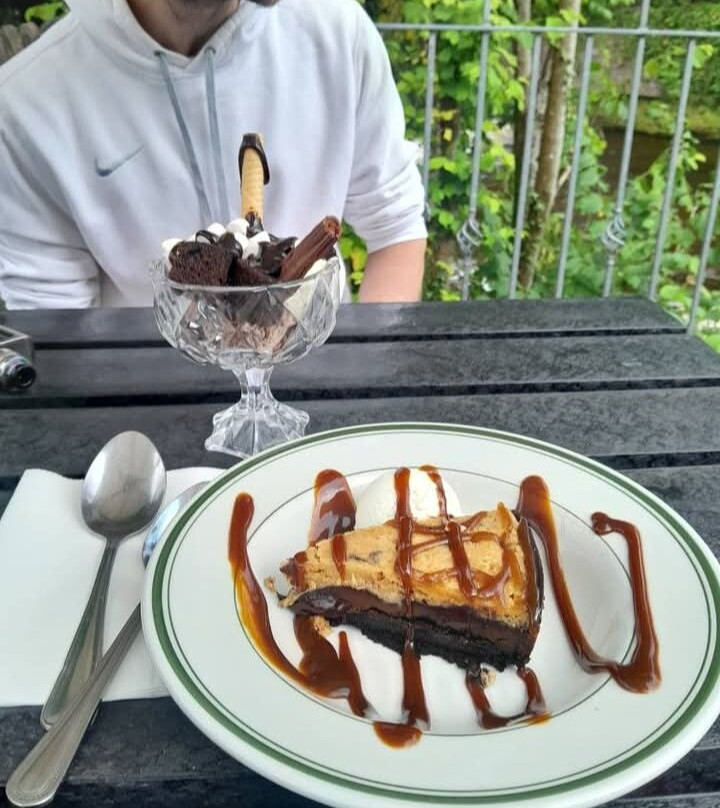 Ynyscedwyn Arms Restaurant