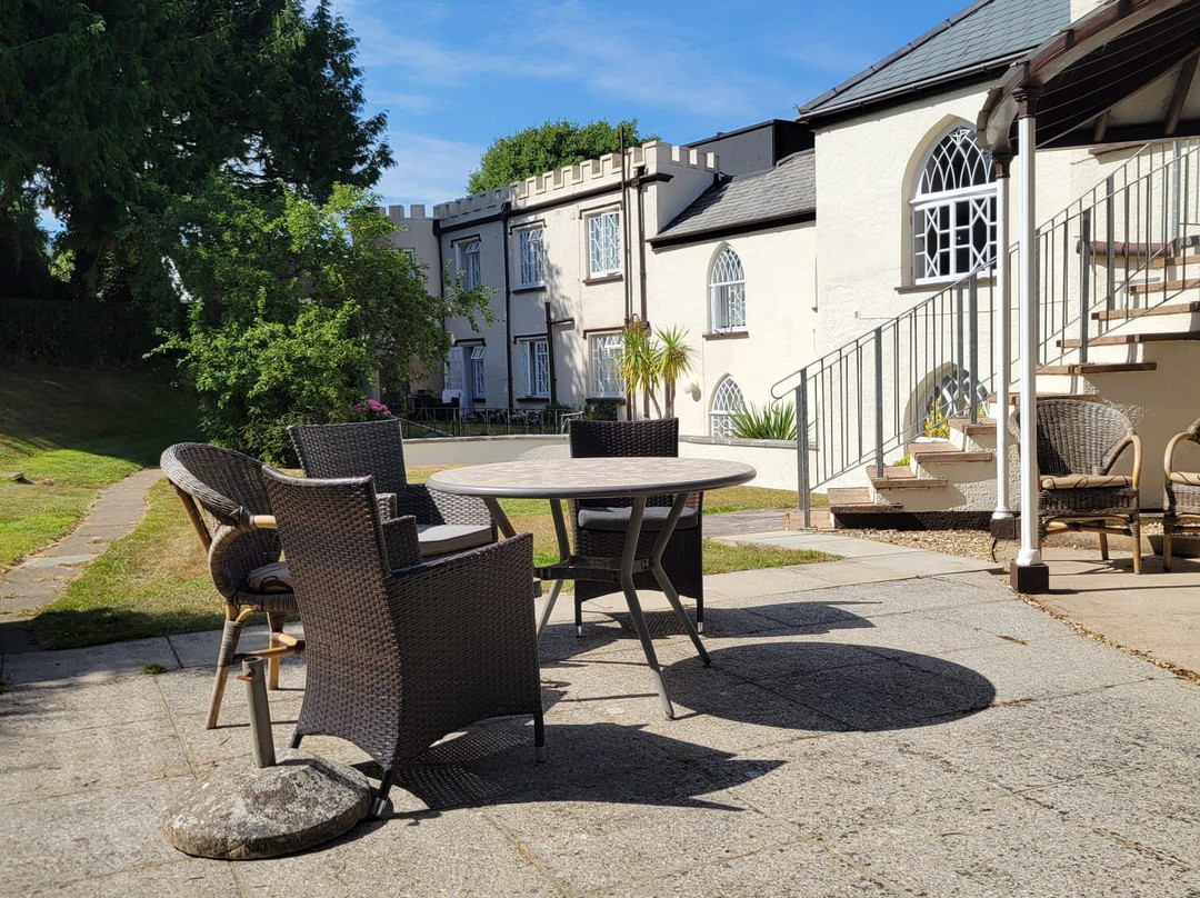 Royal Glen Hotel主图