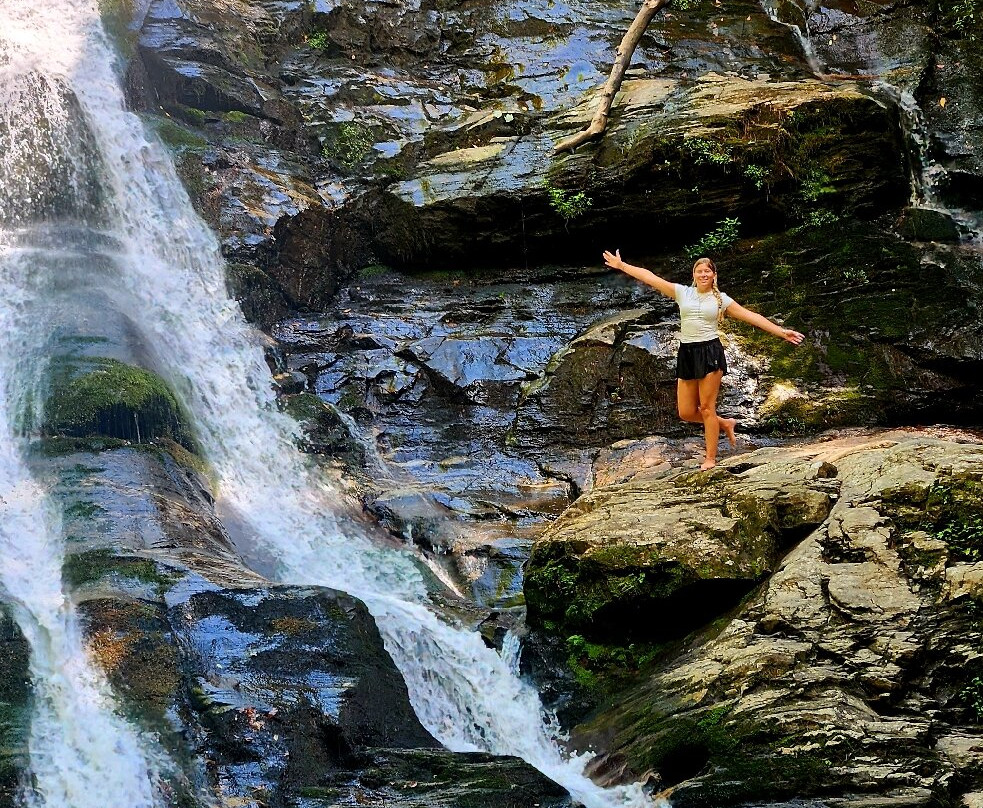 Blue Hole Falls-Hiawassee必去景点
