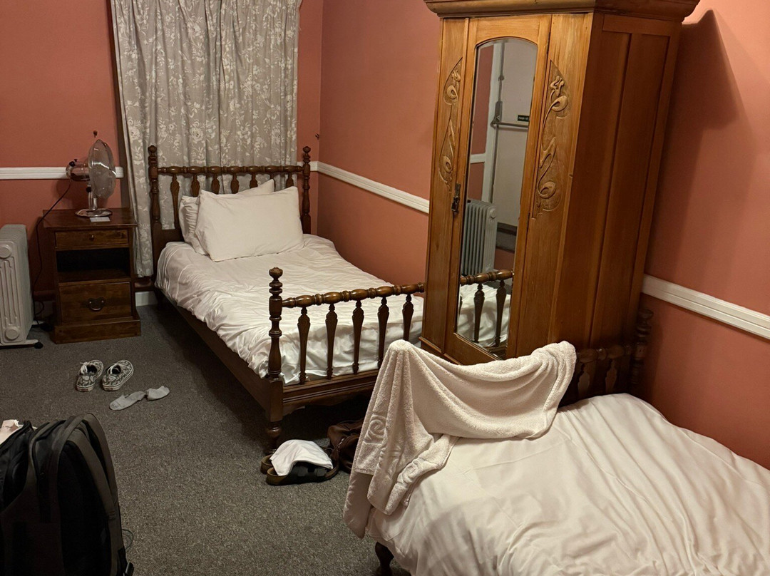 The George Hotel主图