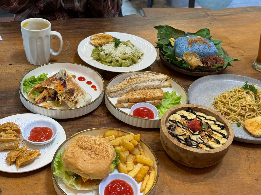 Java Experience Tour & Travel-巴纽旺宣必去景点