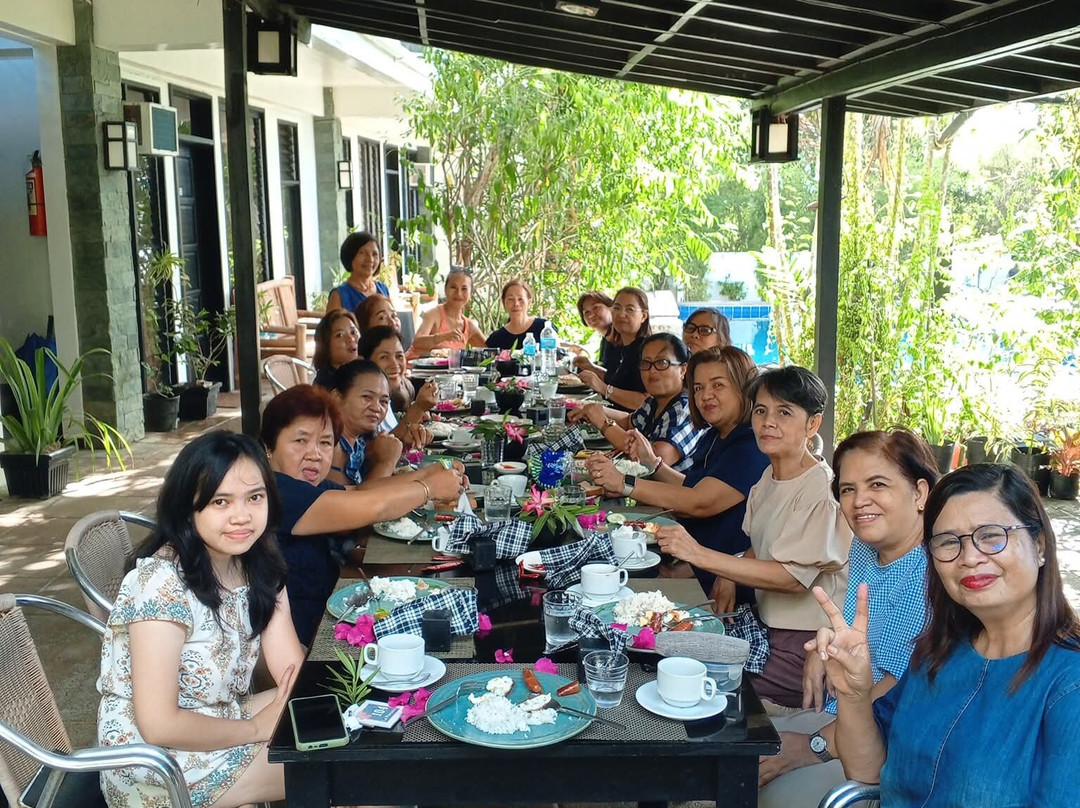 佩尼拉海滨度假胜地酒店主图