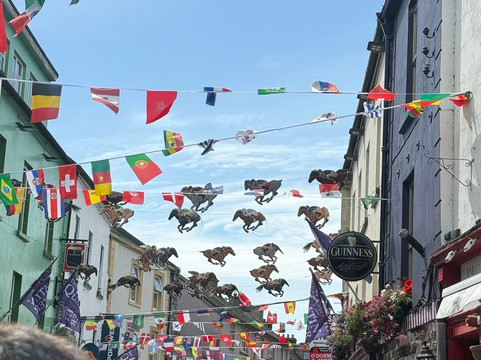 Explore Galway with Candela-戈尔韦必去景点