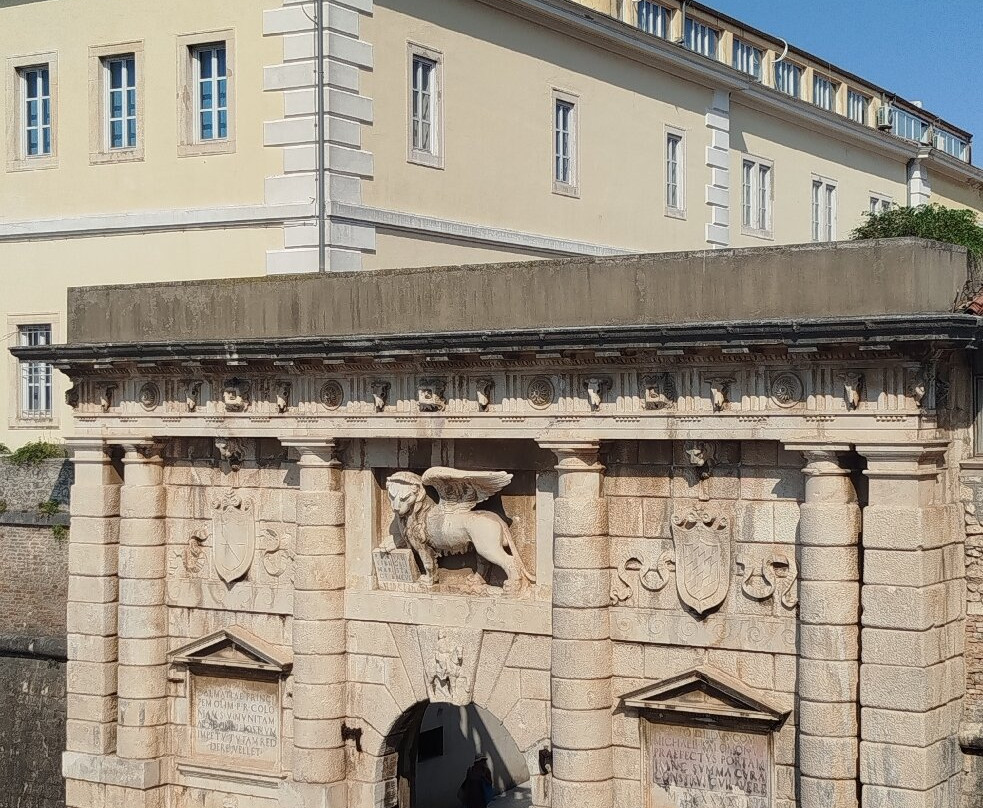 扎达尔城门-扎达尔必去景点