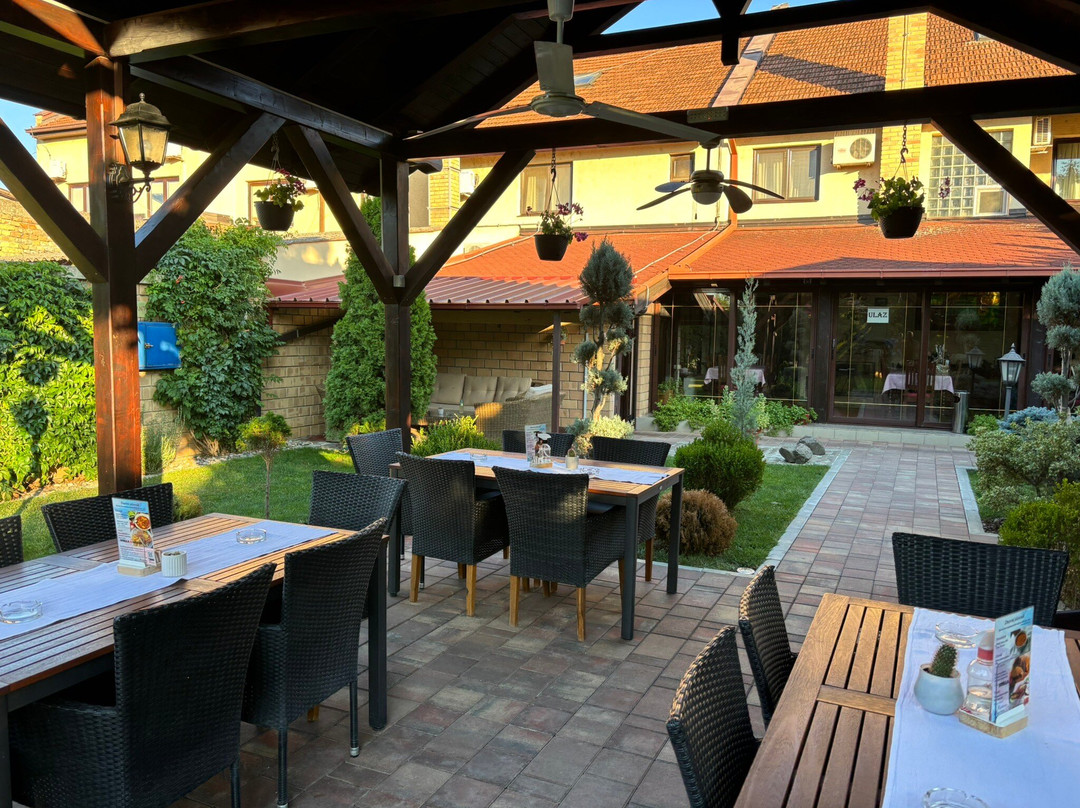 Business Club Selenca主图