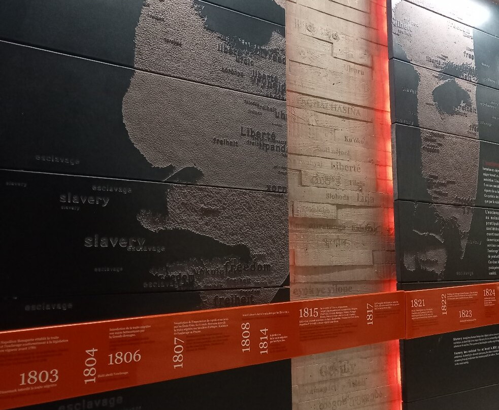 Memorial to the abolition of slavery-南特必去景点