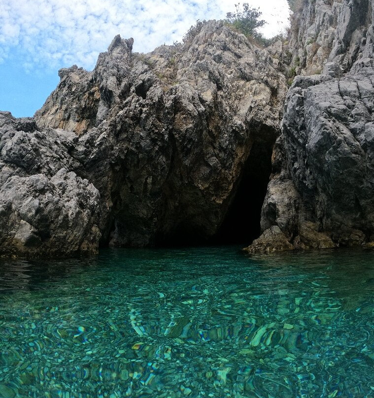 Cala Ficarra-Marina di Maratea必去景点